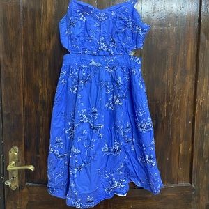 Blue floral casual dress
